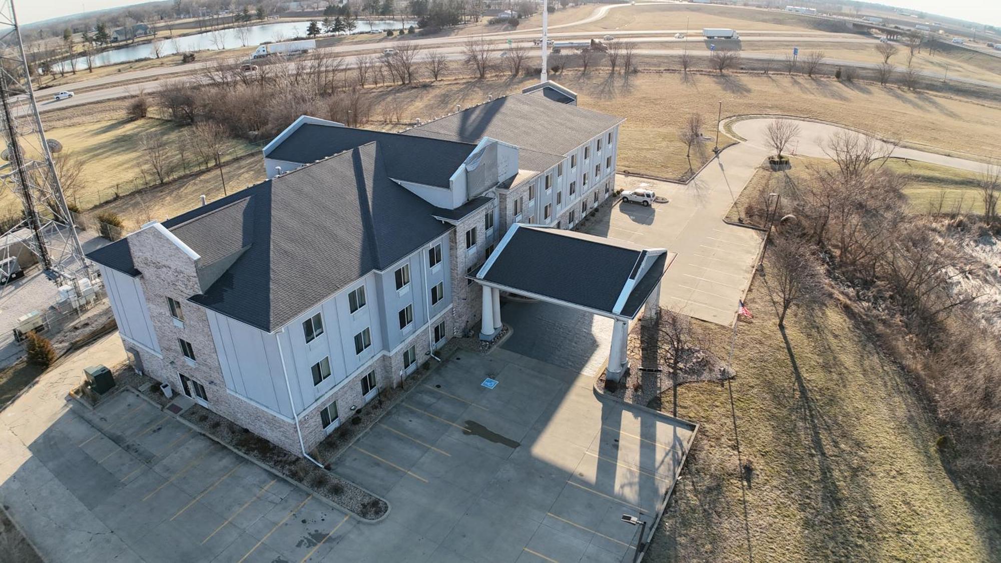 Pike Inn Le Roy - Bloomington Southeast Area Buitenkant foto